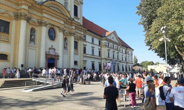 Panna Mária, Brána do neba, Matka nádeje